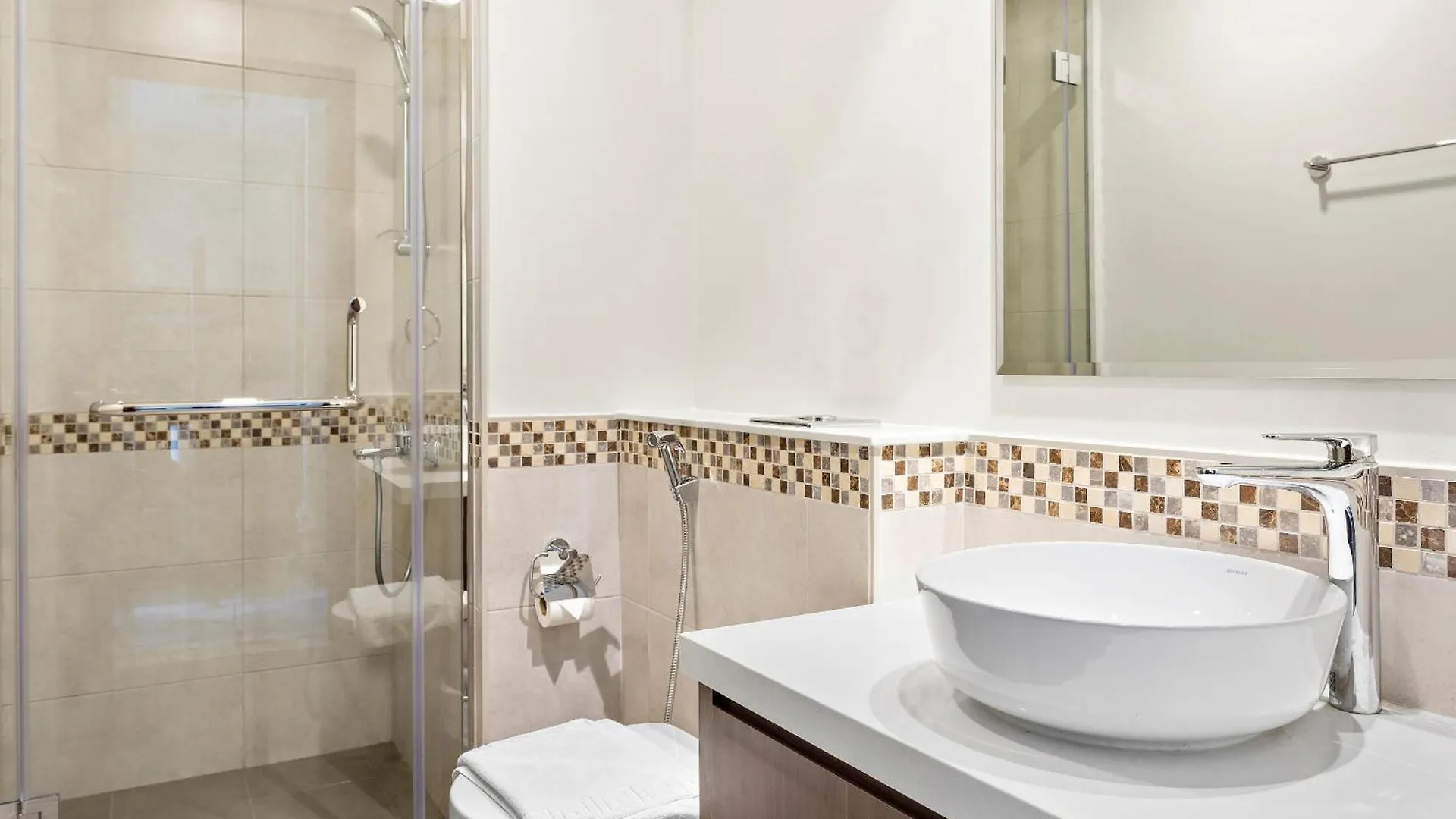 Stylish Executive 1-Bedroom In Vera Tower, Business Bay Dubai